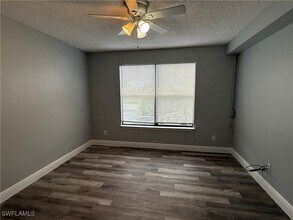 13555 Eagle Ridge Dr in Ft. Myers, FL - Building Photo - Building Photo