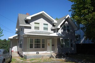 513-515-515 NE Kamiaken St in Pullman, WA - Building Photo