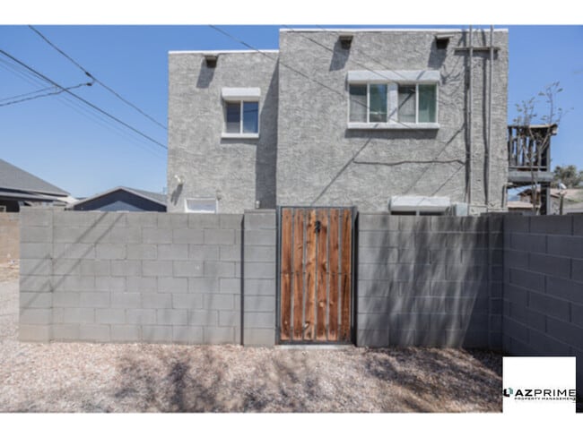 2330 N Dayton St in Phoenix, AZ - Building Photo - Building Photo