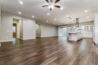 16020 W Cameron Dr in Surprise, AZ - Building Photo - Building Photo