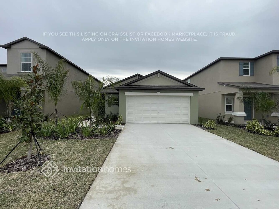 11988 Lavender Loop in Spring Hill, FL - Building Photo