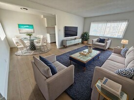 3620 139th St, Unit 4 in Hawthorne, CA - Building Photo