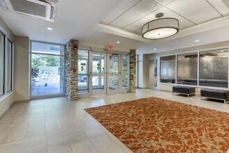 Broadview Apartments in Baltimore, MD - Foto de edificio - Building Photo