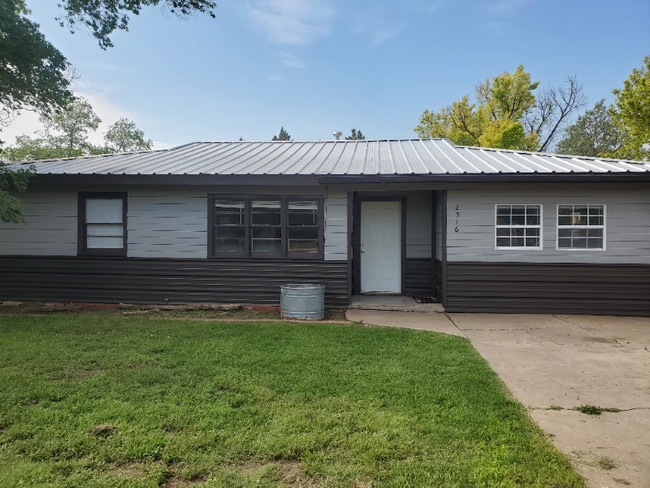 property at 2516 5th Ave