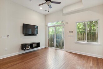 1733 N Gratz St in Philadelphia, PA - Building Photo - Building Photo