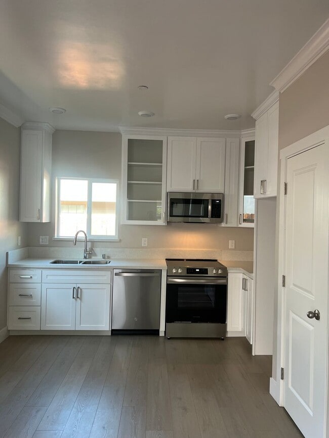 2617 Beaumont St in Sacramento, CA - Building Photo - Building Photo