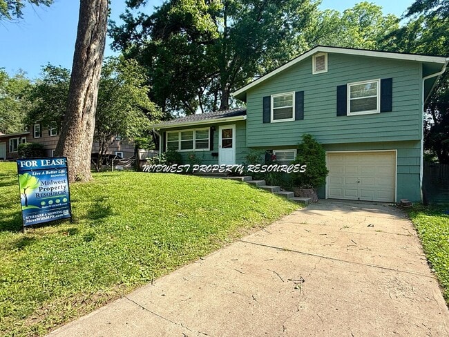 property at 510 NW Ward Ln