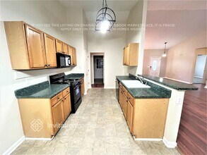 406 Crested View Dr in Loganville, GA - Building Photo - Building Photo