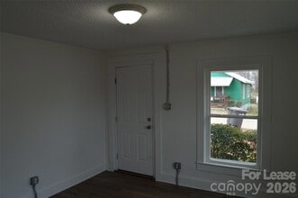 709 S Elm St in Statesville, NC - Building Photo - Building Photo