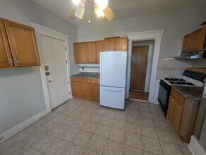 64 Stanley St, Unit 1 in New Haven, CT - Building Photo - Building Photo