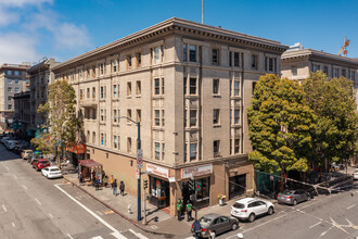 Hampton Court in San Francisco, CA - Building Photo - Primary Photo