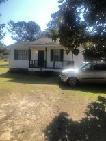 650 SC-300 in Barnwell, SC - Building Photo