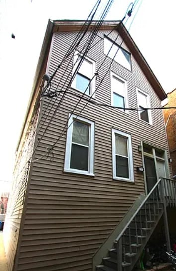 property at 2950 N Sheffield Ave