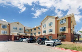 Furnished Studio-Fort Worth - City View in Fort Worth, TX - Building Photo