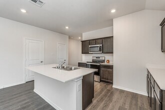 2125 Croton Ave in Royse City, TX - Building Photo - Building Photo