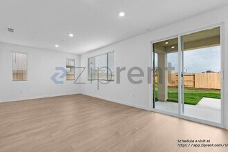 10365 Bayson Wy in Elk Grove, CA - Building Photo - Building Photo