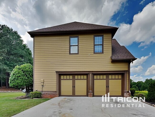 property at 538 Richmond Pl