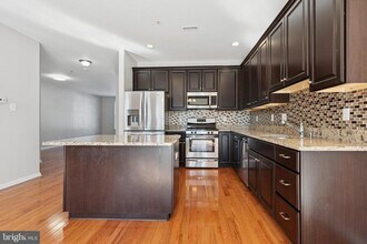 2723 Keebler Ct in Willow Grove, PA - Foto de edificio - Building Photo