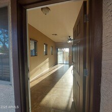 10225 W Camelback Rd in Phoenix, AZ - Building Photo - Building Photo