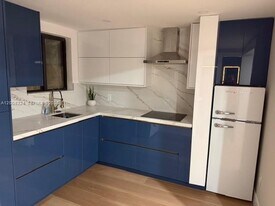 13003 SW 195th St in Miami, FL - Building Photo