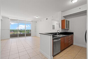 3232 SW 22nd Ter, Unit 604 in Miami, FL - Building Photo