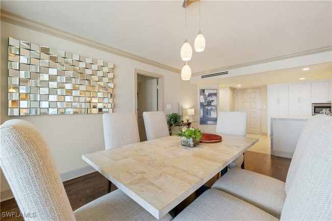 property at 4651 Gulf Shore Blvd N