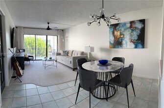 1541 S Ocean Blvd in Pompano Beach, FL - Foto de edificio - Building Photo