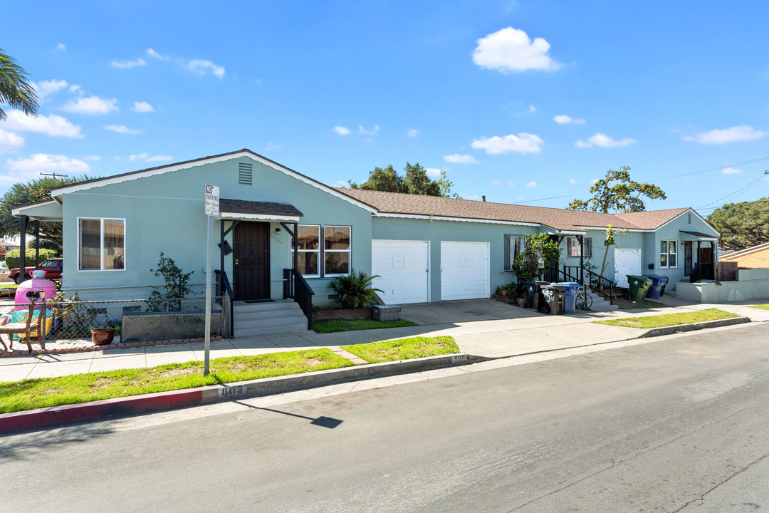 Opp Property in Wilmington, CA - Building Photo