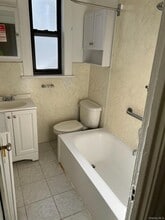 80 2nd St in Mineola, NY - Building Photo - Building Photo