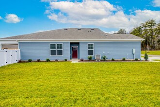 Maple Grove in Ruther Glen, VA - Building Photo - Building Photo