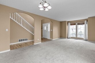 700 SW 27th Way in Troutdale, OR - Building Photo - Building Photo