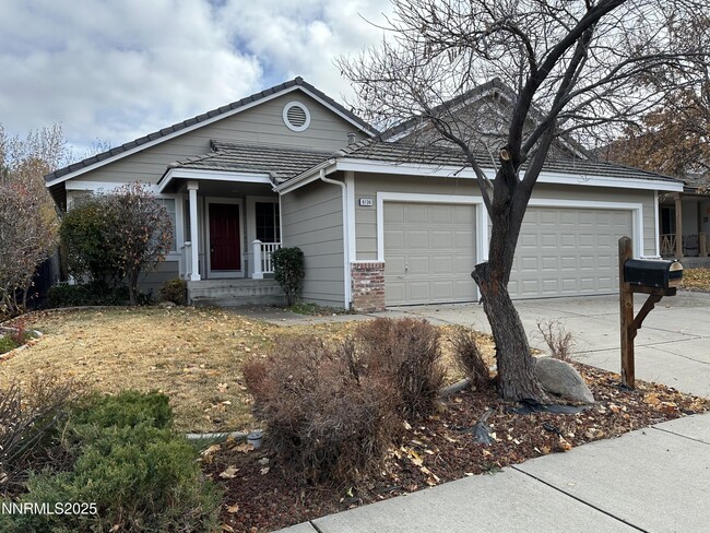 6136 Greenbrook Dr in Reno, NV - Building Photo - Building Photo