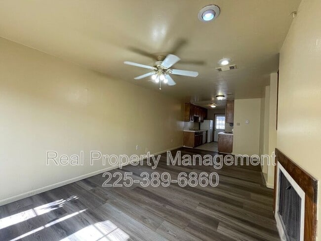 10642 Stanley Aubin Ln in Baton Rouge, LA - Building Photo - Building Photo