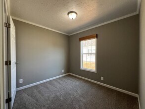 35 Water Oak Ct in Browns Summit, NC - Foto de edificio - Building Photo