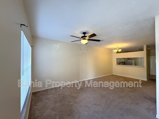 5528 Carrollwood Key Dr in Tampa, FL - Building Photo - Building Photo