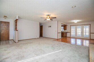 12 Deddington Dr in Bella Vista, AR - Building Photo - Building Photo