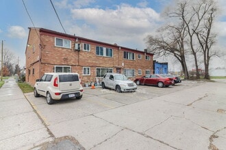 335 E State Fair Ave in Detroit, MI - Building Photo - Building Photo