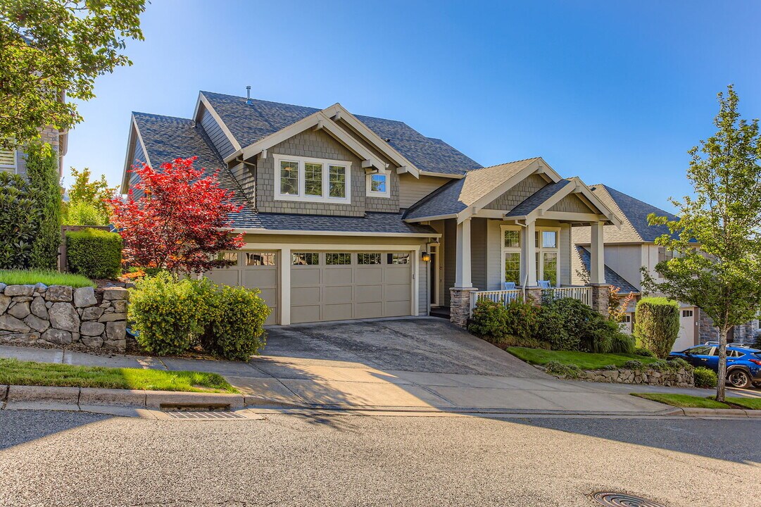 5568 NW 134th Ave in Portland, OR - Building Photo