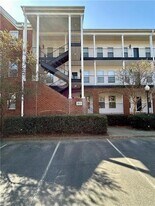 103 Westover Ave, Unit 102 in Norfolk, VA - Building Photo