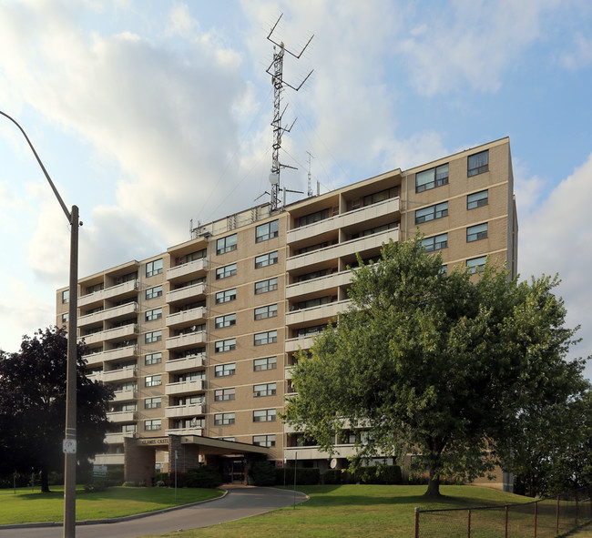 21 Kendale Crt in Hamilton, ON - Building Photo - Building Photo