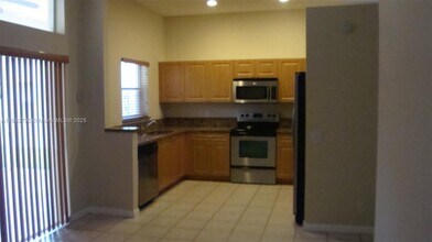 4302 Foxtail Ln in Weston, FL - Building Photo - Building Photo