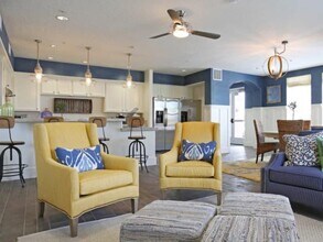 Hills at Renaissance in Woods Cross, UT - Building Photo - Building Photo
