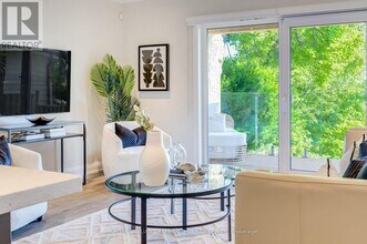 399 Lake Promenade in Toronto, ON - Building Photo - Building Photo