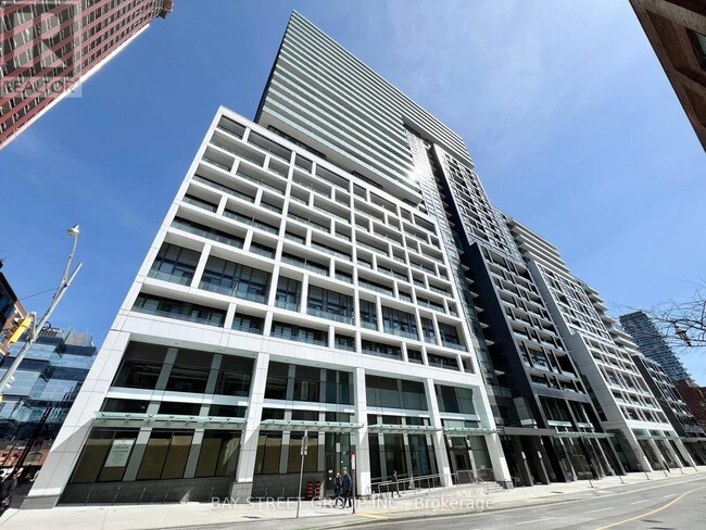 135-5135 Lower Sherbourne St