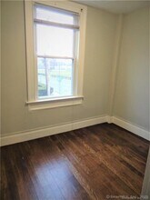 237 Brewster St in Bridgeport, CT - Foto de edificio - Building Photo