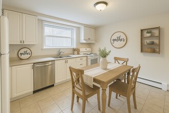 32 Heman St in Toronto, ON - Building Photo - Building Photo