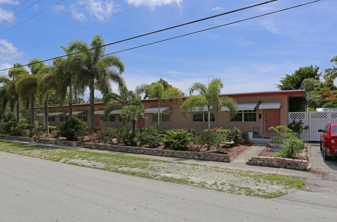 1422 NE 5th Ter in Fort Lauderdale, FL - Building Photo