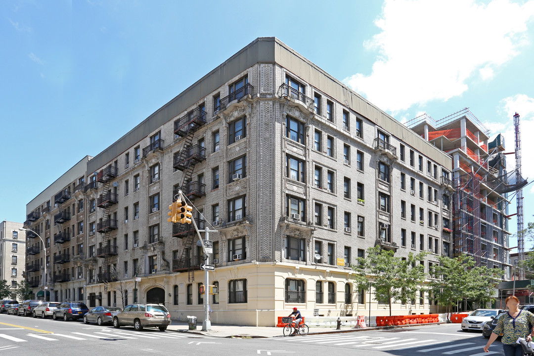 56 Fort Washington Ave in New York, NY - Building Photo