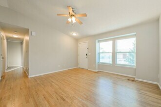 8993 W Ontario Ave, Unit 343 in Littleton, CO - Foto de edificio - Building Photo