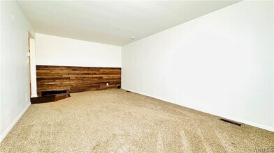 954 Brighton Rd in Tonawanda, NY - Building Photo - Building Photo